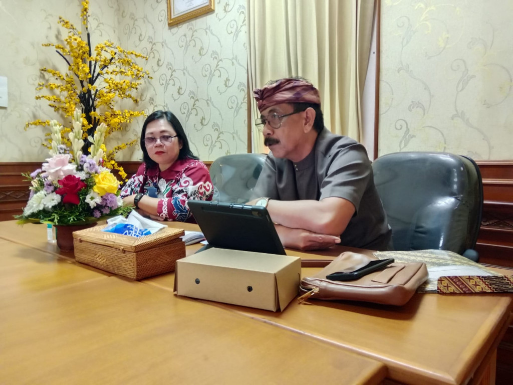 Diskerpus Badung terima kaji tiru Dinas Perpustakaan dan Kearsipan Kabupaten Barito Selatan Kalimantan Tengah.