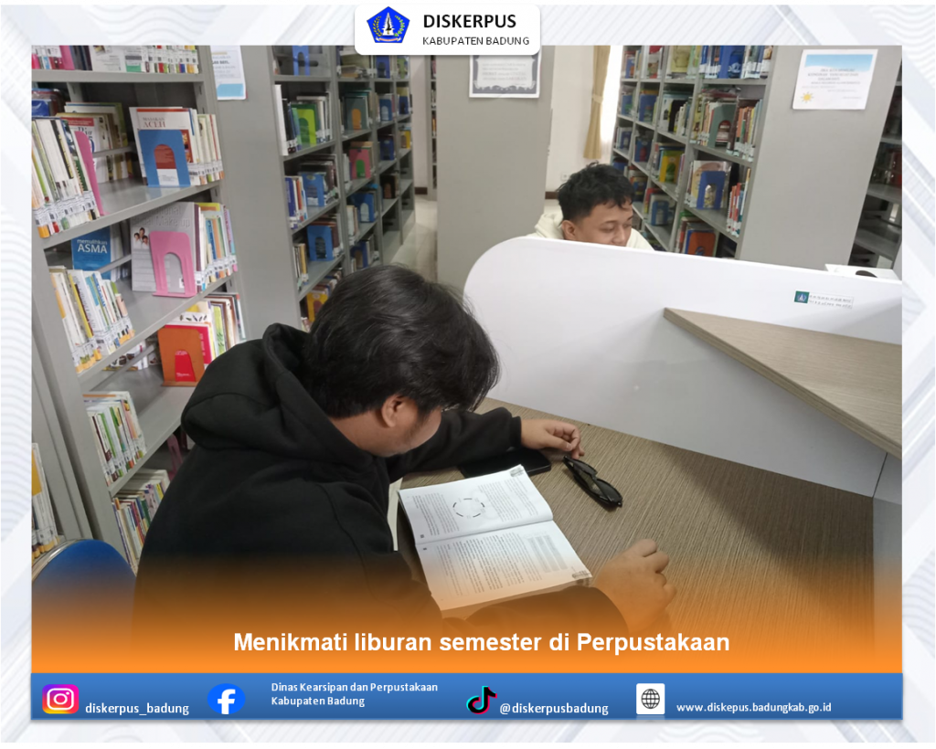 Menikmati liburan semester di Perpustakaan