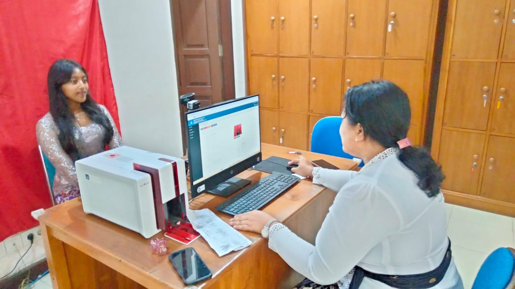 Layanan Kartu “Wali Sakti” Mudahkan Siswa Akses Koleksi Digital