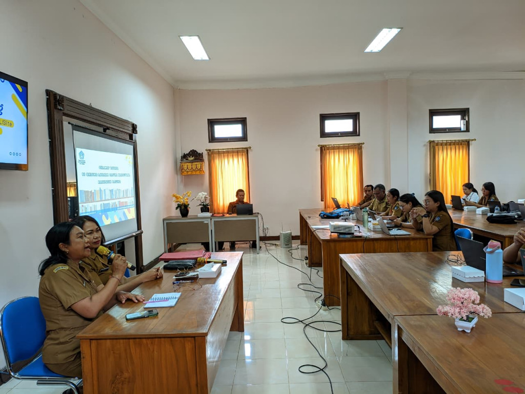 Badung Digitalisasi Layanan Perpustakaan: Diskerpus Badung Sosialisasikan INLISLite ke Petugas Desa dan Sekolah