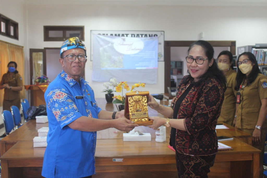 STUDY KERJA TIM II BIDANG PERPUSTAKAAN DINAS KEARSIPAN DAN PERPUSTAKAAN KABUPATEN OGAN KOMERING ILIR