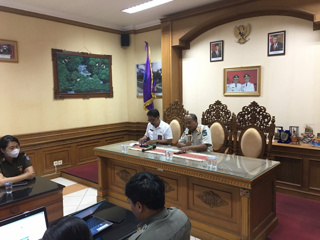 Pembinaan Kearsipan dan Srikandi.