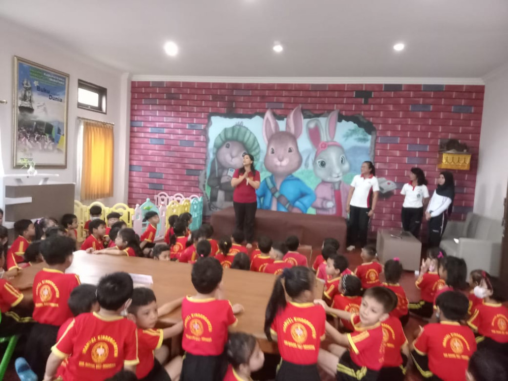 Diskerpus Kab. Badung Terima Kujungan TK Imanuel