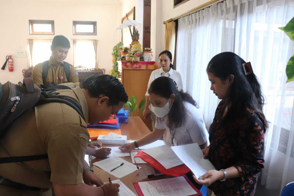 Diskerpus Kab.Badung memfasilitasi Kegiaran Pelatihan Guru Utama dalam Rangka Revitalisasi Bahasa Daerah dengan penyelenggara dari Balai Bahasa Provinsi Bali,(8 Mei 2023)