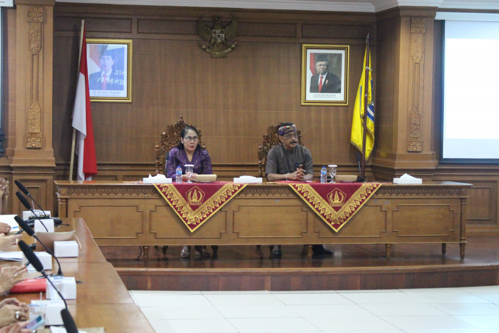 Penyerahan Audit Kearsipan Internal Kabupaten Badung