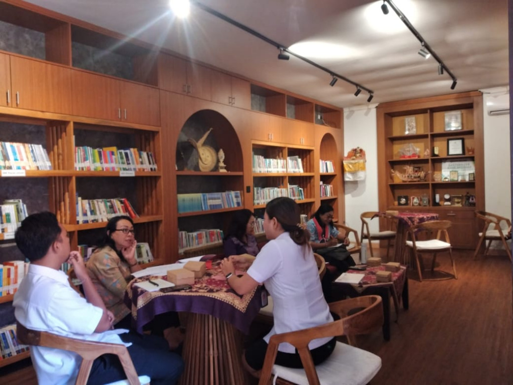 Kegiatan Penilaian Lomba Perpustakaan Desa ke Perpusdes Kutuh