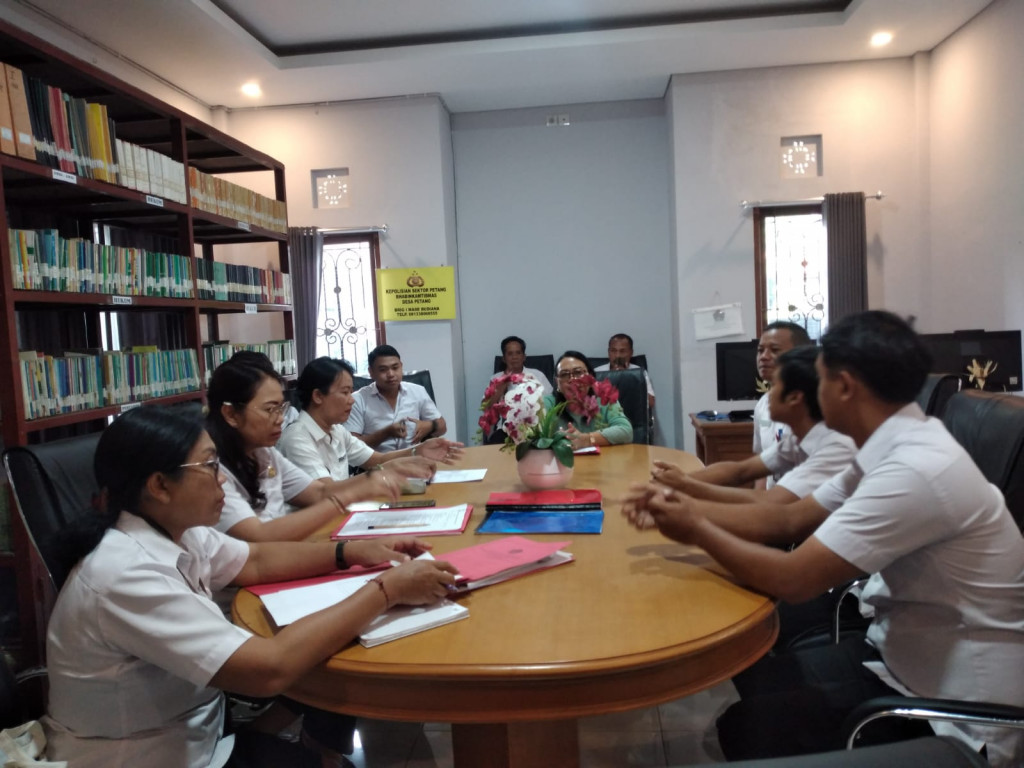 Kegiatan Penilaian Lomba Perpustakaan Desa ke Perpustakaan Desa Petang.( 11/06'2025)