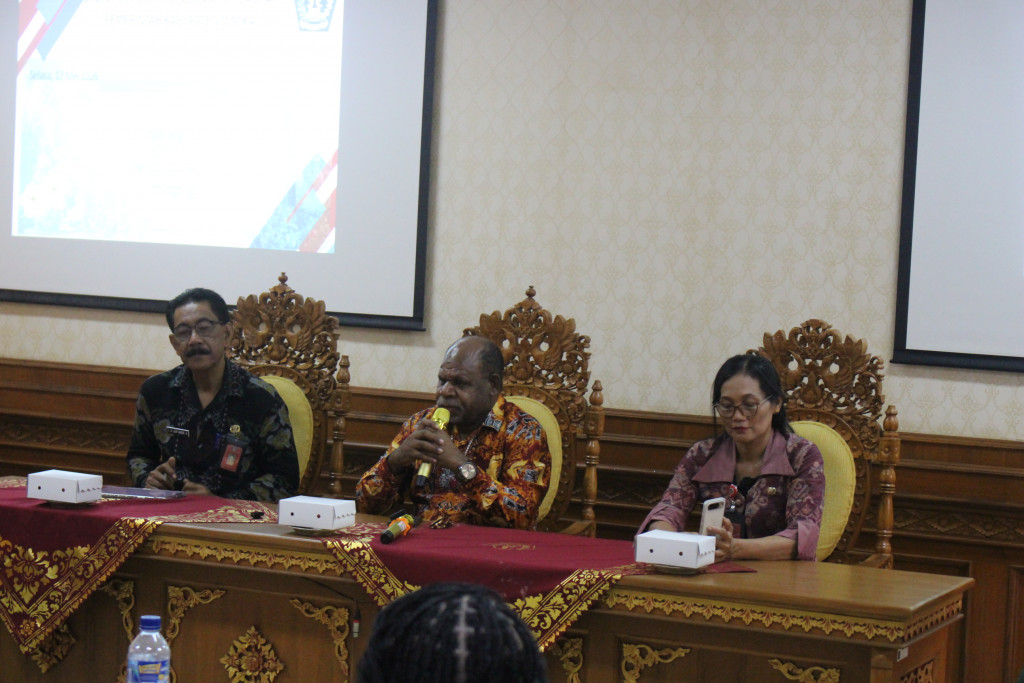 Diskerpus Badung Terima Kunjungan Dinas Perpustakaan dan Arsip Daerah Kabupaten Mimika