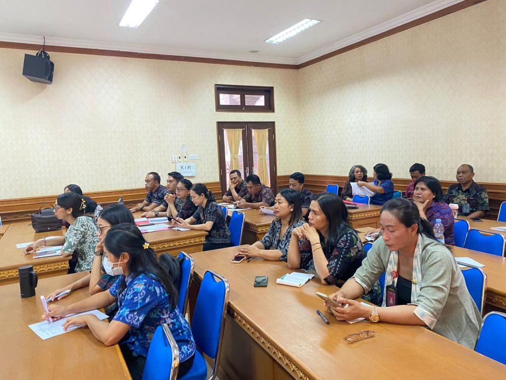 Pembinaan Kearsipan Kepada Kelurahan dan Desa