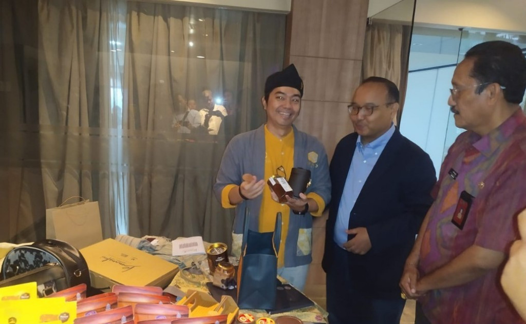 Undangan inagurasi program UMKM Level Up 2023