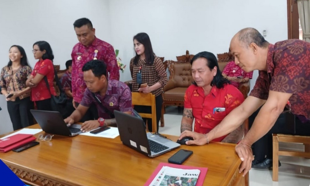 Kegiatan Pendampingan On Set Passphrase TTE Kepala Desa Bongkasa Pertiwi, Taman, Angantaka, Dauh Yeh Cani, Sibang Gede, Dalung, Petang, Belok Sidan, Sulangai, dan Plaga