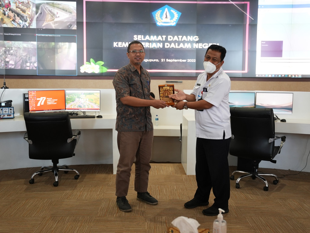 Kunjungan KEMENDAGRI ke Dinas KOMINFO Kabupaten Badung Dalam Rangka Persiapan Pengaturan PPID Desa