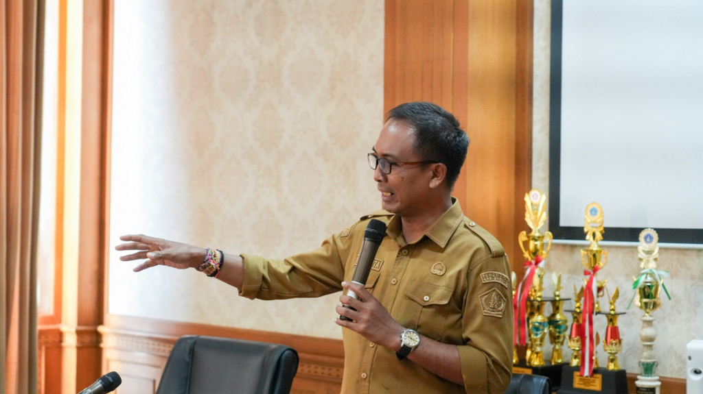 LANGKAH BARU KOMINFO BADUNG : Hari Pertama Menjabat, Kadis Kominfo Tekankan Sinergi dan Integrita