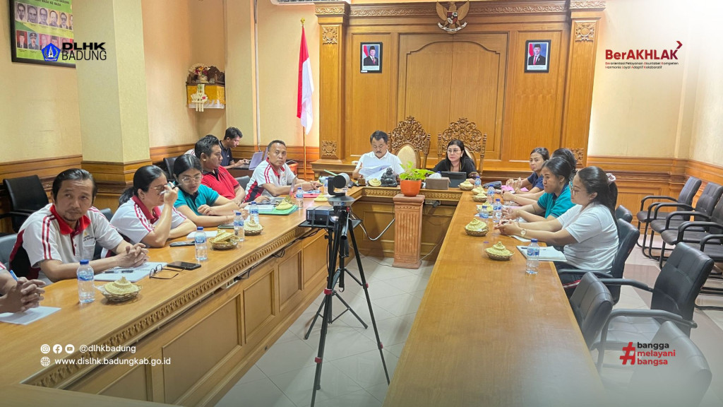 Dinas Lingkungan Hidup dan Kebersihan Kabupaten Badung Melalui Zoom Meeting Melaksanakan Rapat Terkait Asistensi Validasi dokumen KLHS RPJMD Kab. Badung