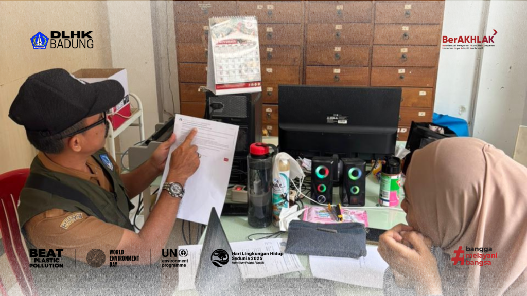 Tim DLHK Badung Melakukan Verifikasi Terhadap Laporan Masyarakat Terkait Adanya Bau Tidak Sedap Yang Bersumber Dari Kegiatan Usaha Pemotongan Ayam Di Jalan Dewi Sri IV