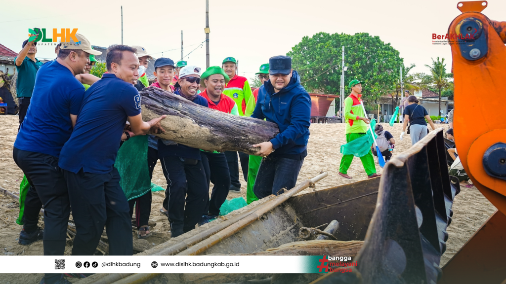 DLHK Kabupaten Badung Mengikuti Kegiatan Korve Aksi Bersih Sampah Laut di Pantai Kedonganan