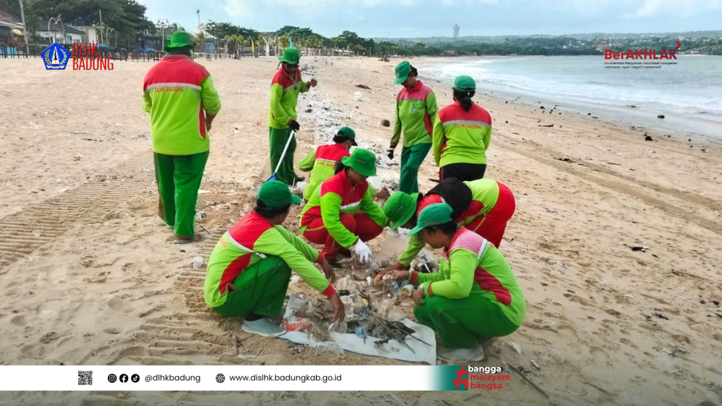 DLHK Badung Atensi Pengaduan Kontak Bupati Terkait Sampah Pantai di Kawasan Jimbaran–Kedonganan
