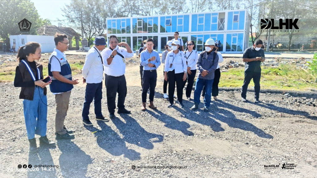 Rapat Evaluasi dan Peninjauan Lapangan Pekerjaan Pengurugan Lahan PSEL