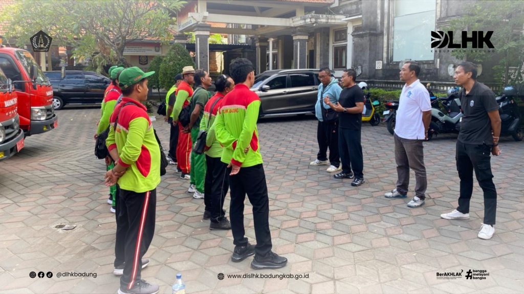 Pengarahan Kepada Para Sopir Armada Konvektor Guna Memastikan Proses Pengangkutan Berjalan Tertib Dan Efektif  Di Kecamatan Kuta