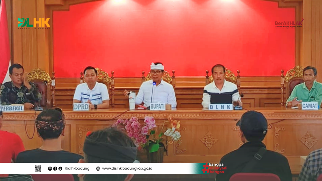 Plt. Kepala DLHK Mendampingi Bupati Badung Dalam Kegiatan Sosialisasi Penataan Taman dan Sentra Kompos Desa Sangeh