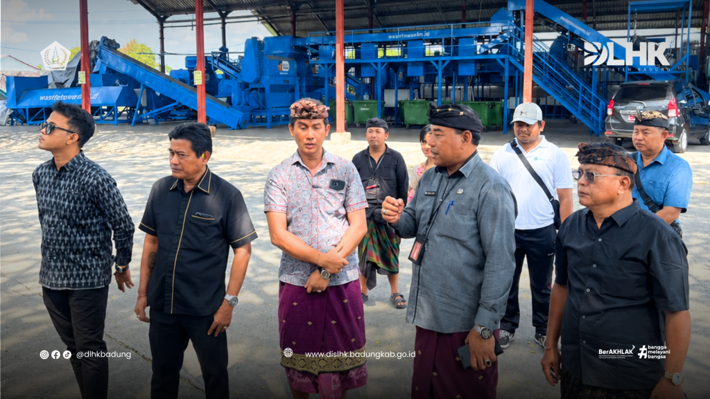 DLHK Badung Terima Kunjungan Kerja Komisi II DPRD Kabupaten Klungkung ke TPST Mengwitani