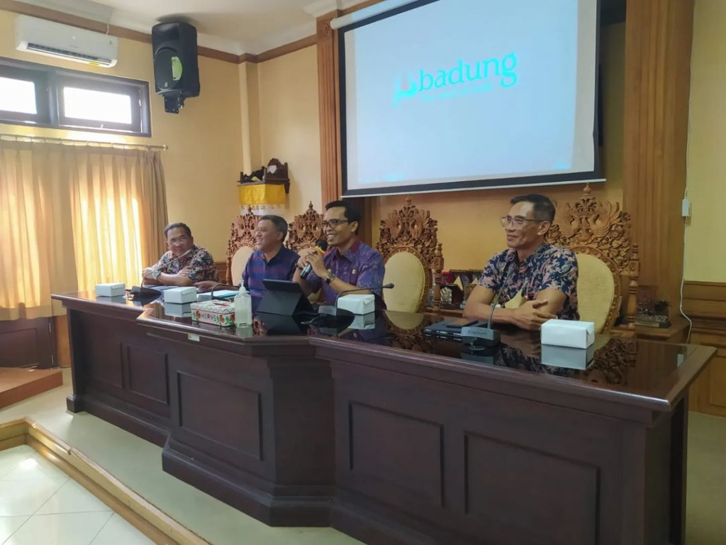 Kunjungan Kerja Pimpinan dan Anggota Komisi B DPRD Kabupaten Semarang Bidang Perekonomian dan Keuangan Daerah