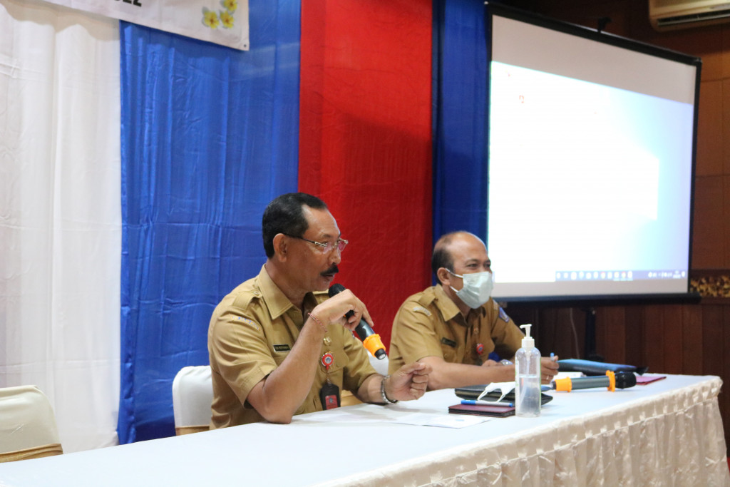 Pembukaan Pelatihan Pengelolaan Bisnis dan Manajemen Wirausaha Sentra Ikan Pindang di Desa Abiansemal