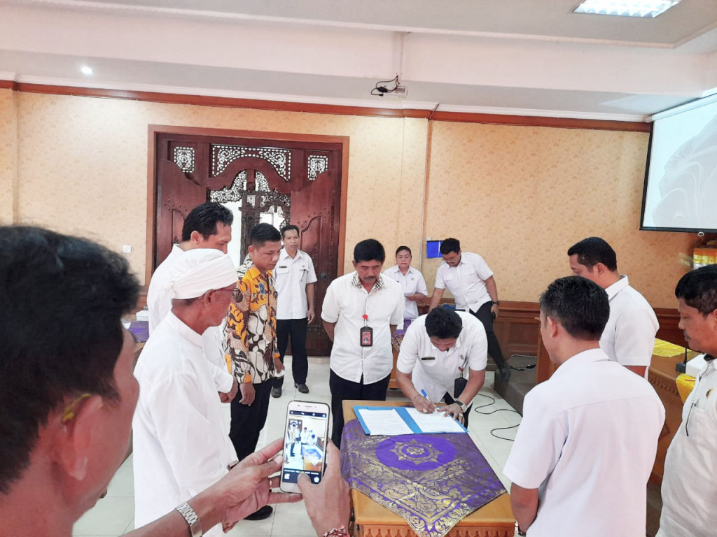 Pelantikan PAW BPD Desa Mambal Masa Jabatan 2023-2025