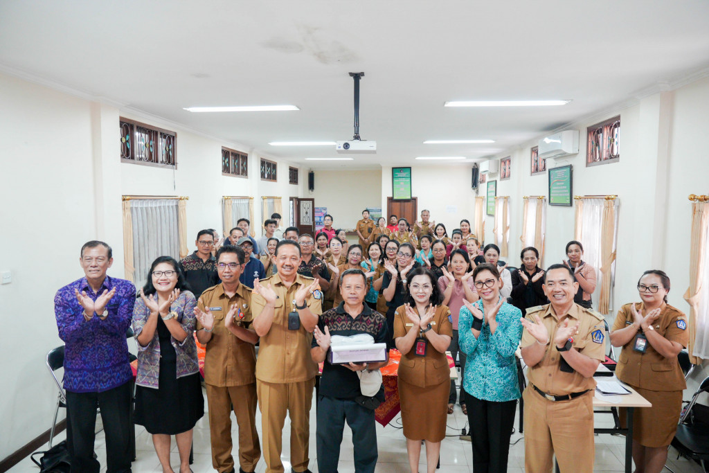 Disperinaker Badung Asah Kemampuan Pelaku IKM Sading dalam Menciptakan Kemasan Produk Bernilai Jual