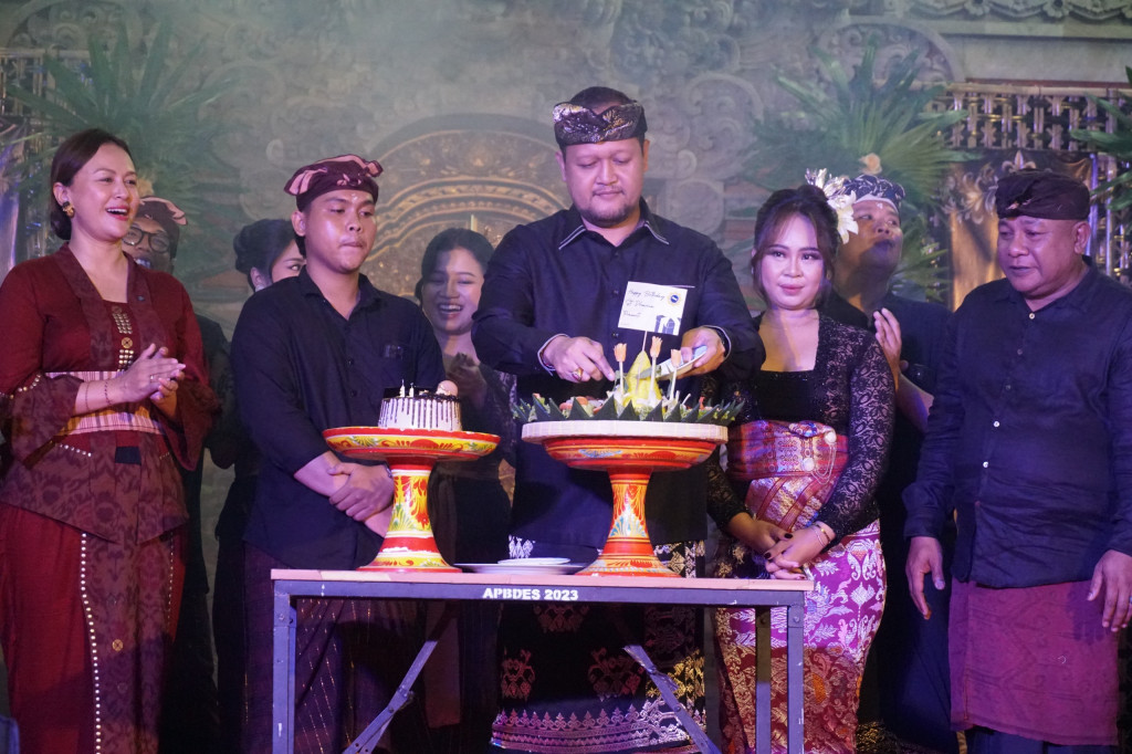 Wabup Badung Bagus Alit Sucipta Hadiri HUT Ke-54 STT Dharma Prawerti di Abiansemal