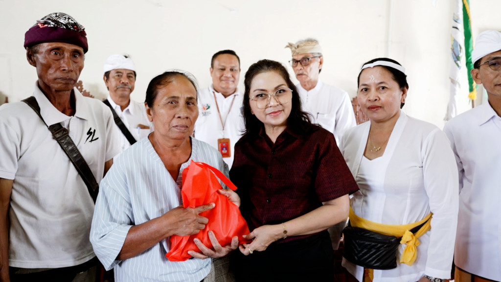 Percepat Penurunan Stunting dan Kepedulian Disabilitas  K3S Badung Salurkan Bantuan Sembako