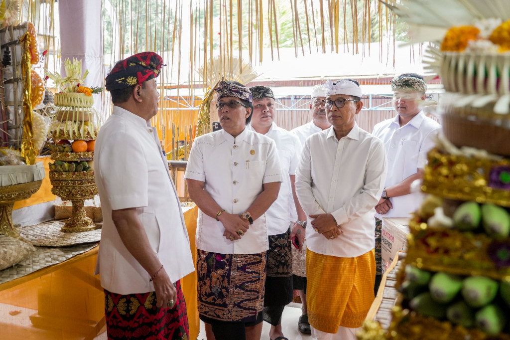 Wujud Bakti Leluhur dan Gotong Royong, Krama Banjar Adat Bukian Gelar Pitra Yadnya Massal