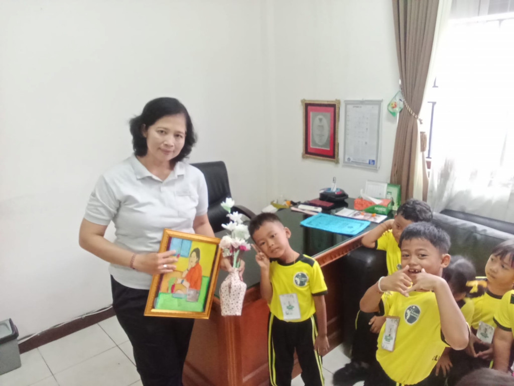 Jumat,12 september 2025.Giat acara Parenting dan workshop orang tua anak didik Tk Shanti Kumara IV Mengwi tahun ajaran 2025/2025 di kantor Kelurahan Sempidi.