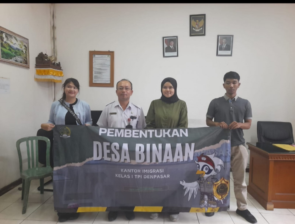 Kasi Pemerintahan Kelurahan Sempidi menerima Tim dari Imigrasi terkait Desa Binaan .Rabu 3 September 2025 di Kantor Lurah Sempidi.