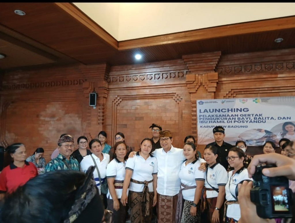 Louncing Pelaksanaan Gertak, Pengukuran Bayi, Balita dan Ibu Hamil di Posyandu di Lingkungan Pande, Kelurahan Sempidi yang dibuka oleh Bapak Bupati Badung beserta jajaran dari Dinas kesehatan beserta puskesmas dan juga didampingi Ibu Lurah Sempidi, Kamis 