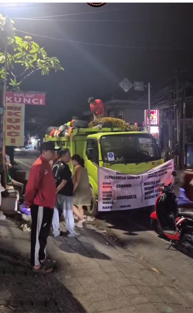 Pengambilan Sampah Anorganik/Residu di Kelurahan Kerobokan Kaja