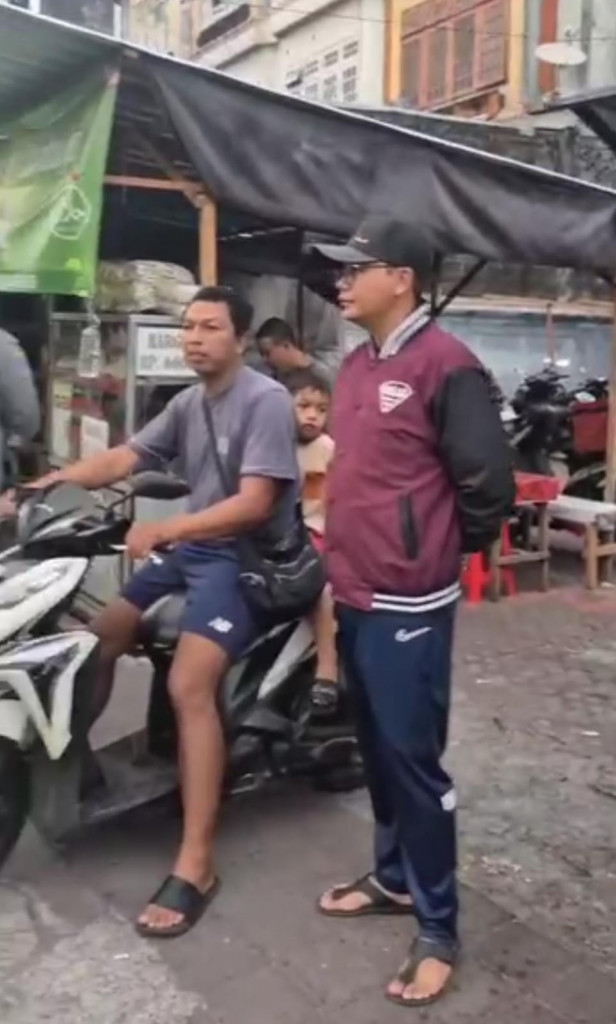 Dilaksanakan kegiatan pengangkutan sampah organik di wilayah Kelurahan Kerobokan Kaja