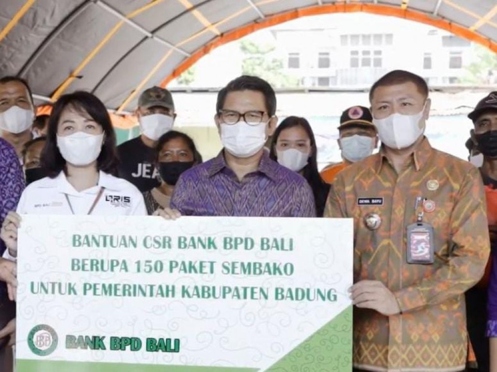 Penyerahan Bantuan Korban Kebakaran di Br. Anyar Kuta