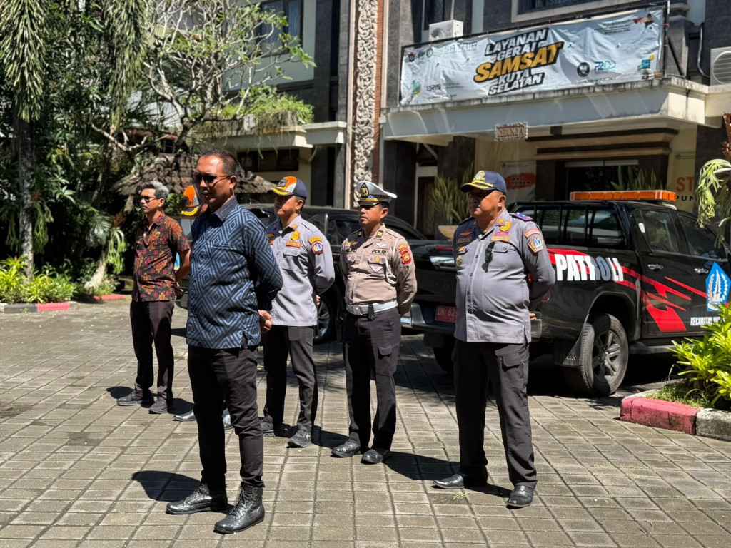 Sinergi Lintas Instansi, Dishub dan Kecamatan Kuta Selatan Perkuat Ketertiban Lalu Lintas di Kawasan Pariwisata