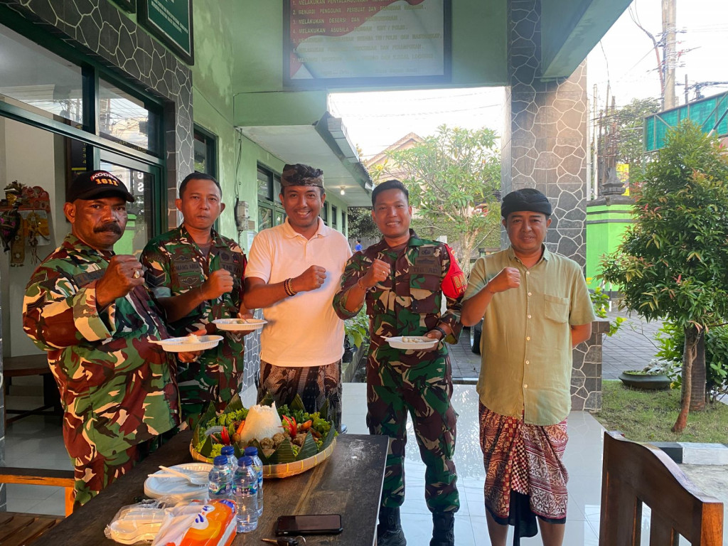 Camat Kuta Selatan Hadiri HUT TNI ke-80 di Koramil Kuta Selatan secara Sederhana