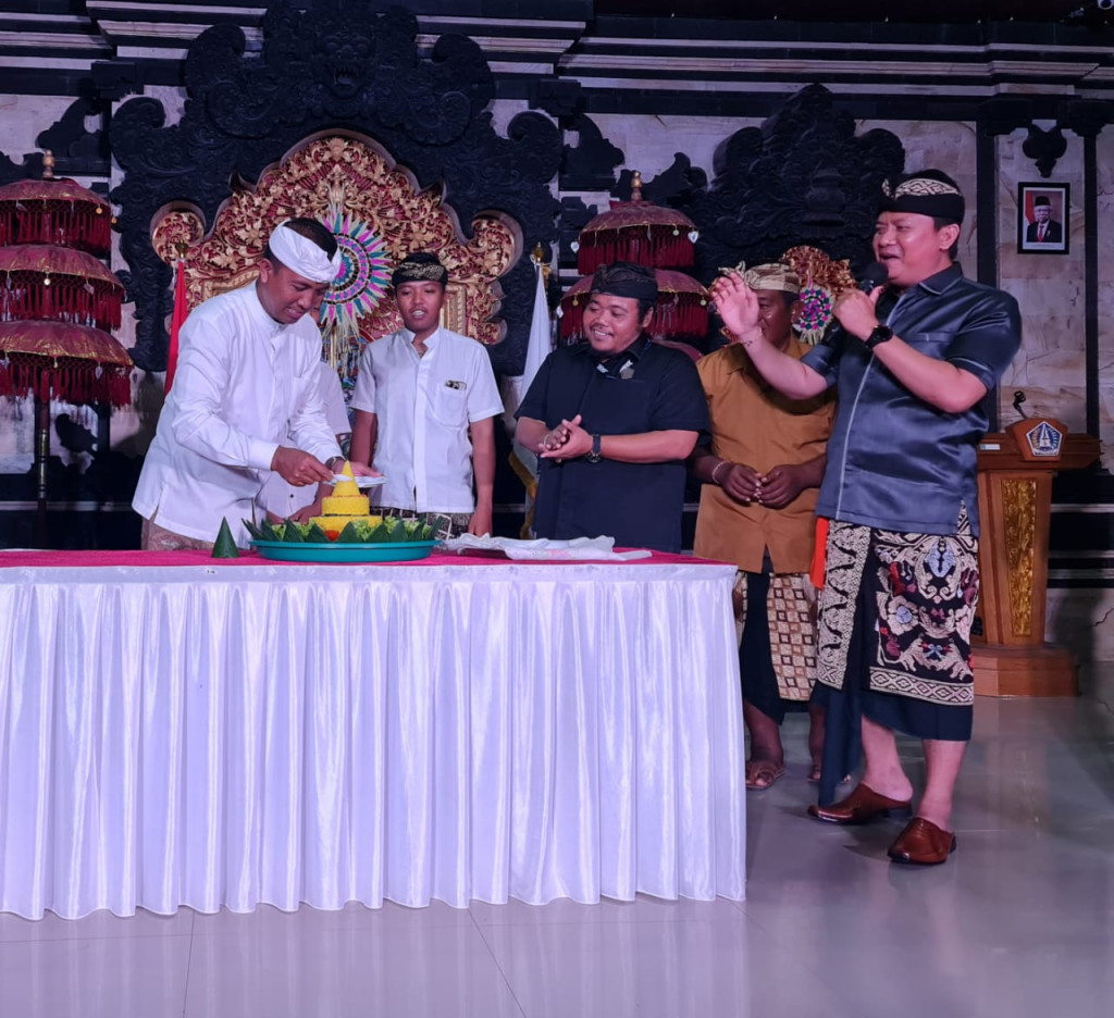 Peringatan Hari Ulang Tahun ST Widya Dharma ke 42 Banjar Tengkulung Desa Adat Tengkulung Kelurahan Tanjung Benoa