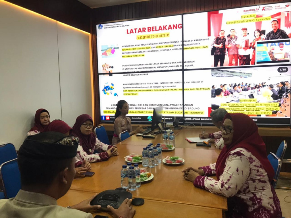 Kunjungan Kerja Kecamatan Banjarmasin Selatan Kota Banjarmasin dalam rangka study komparasi ZI (Zona Integritas) Kecamatan Kuta Selatan