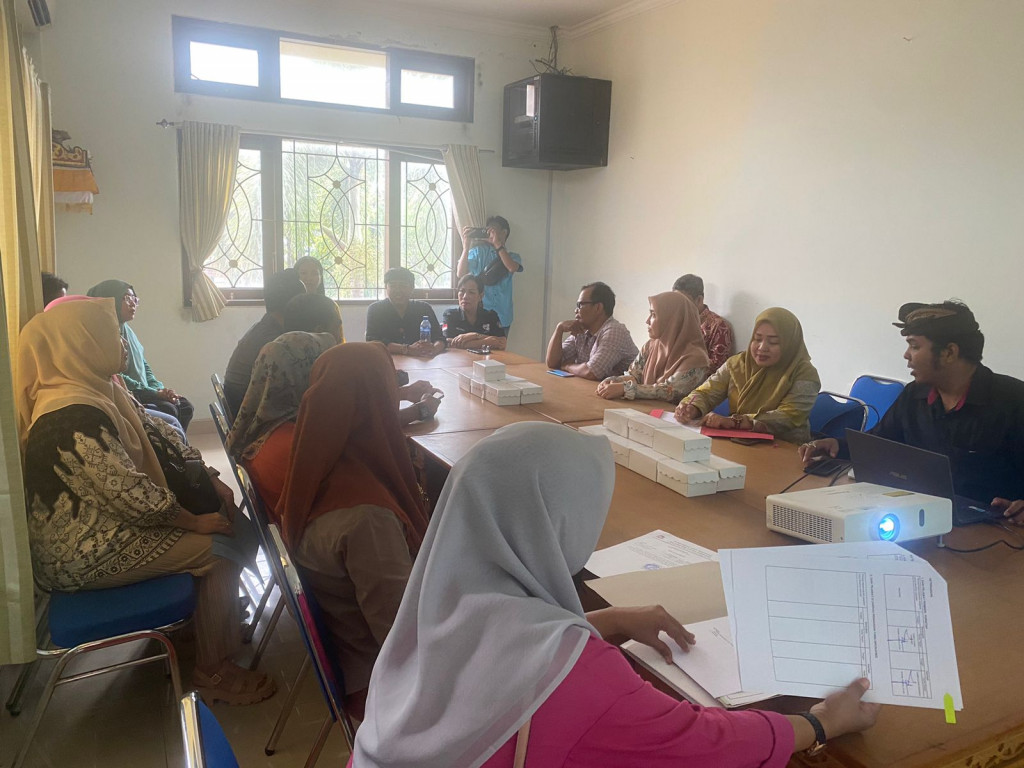 Kunjungan Kerja Kecamatan Manggala Kota Makasar Provinsi Sulawesi Selatan ke Kecamatan Kuta Selatan dalam rangka study tiru tematik inovasi berdampak dalam rangka mewujudkan layanan yang unggul, inovatif dan berintegritas