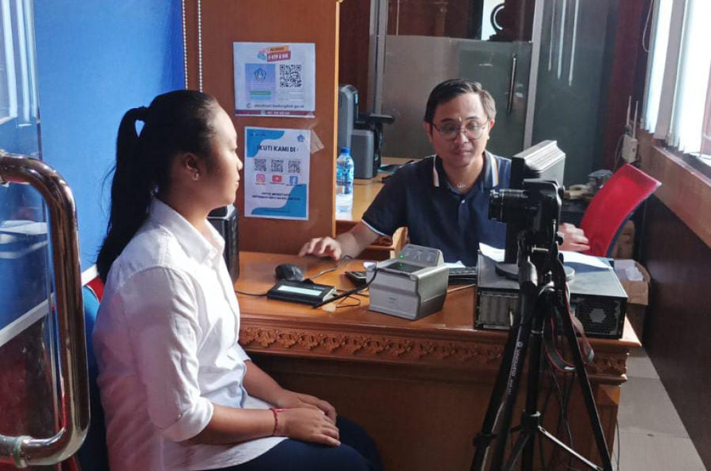 Layanan Inovasi KUMIS BIMA memberikan layanan tambahan kepada masyarakat kuta selatan setiap hari sabtu, silahkan datang dan manfaatkan layanan kami