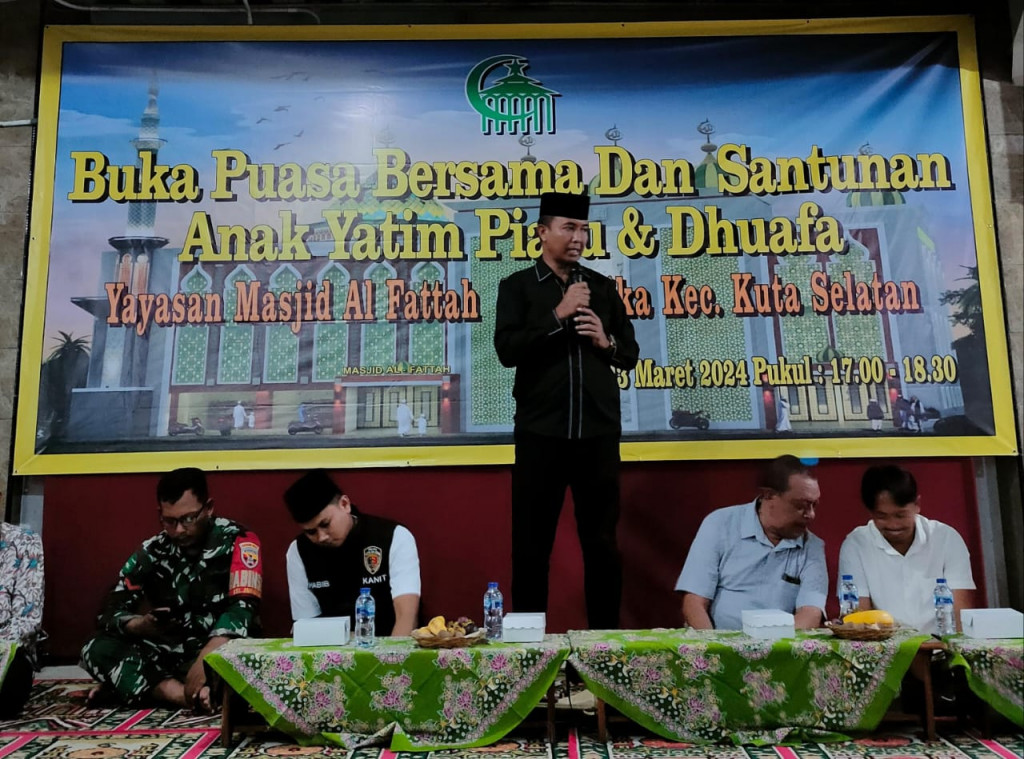 Buka Puasa Bersama dan Santunan Anak Yatim piatu dan dhuafa di Masjid Al Fatah Jimbaran