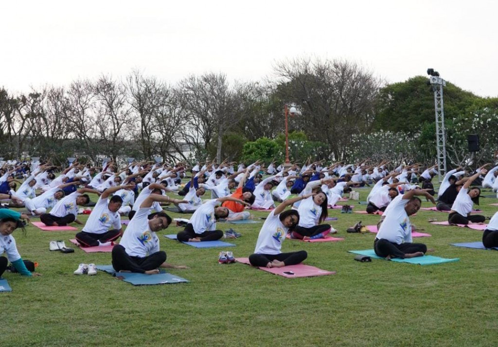 Memperingati International Day of Yoga 2024 pada tanggal 21 Juni 2024, Konsulat India di Bali berkolaborasi dengan Injourney Tourism Development Corporation (ITDC) menggelar Curtain Raiser International Day of Yoga 2024 dengan tajuk “ Yoga for Women Empow