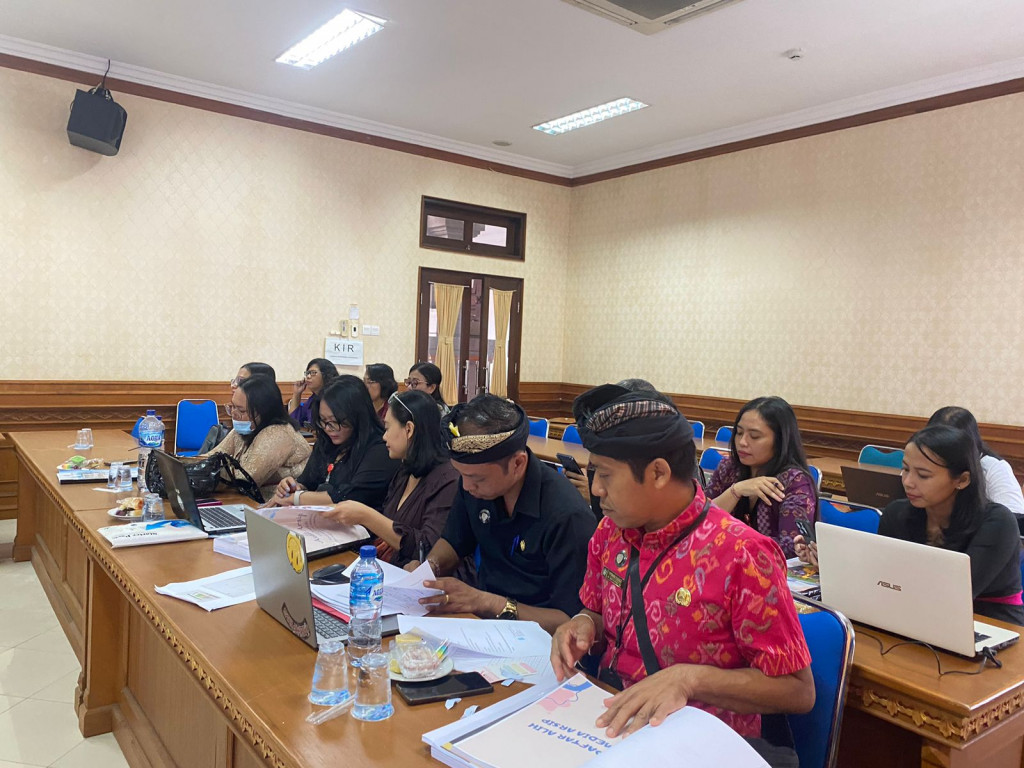 Pembinaan Audit Pengawasan Kearsipan kepada pengelola kearsipan Kecamatan Kuta Selatan oleh Tim Dinas Kearsipan Kabupaten Badung