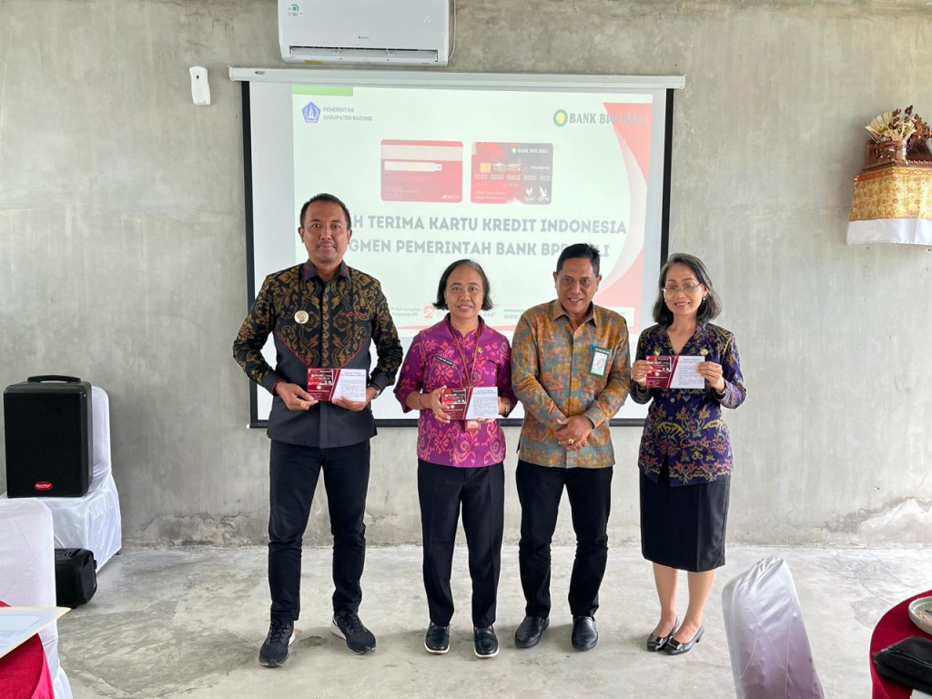 Sosialisasi Cara Penggunaan dan Penyerahan Kartu Fisik KKPD Bank BPD Bali