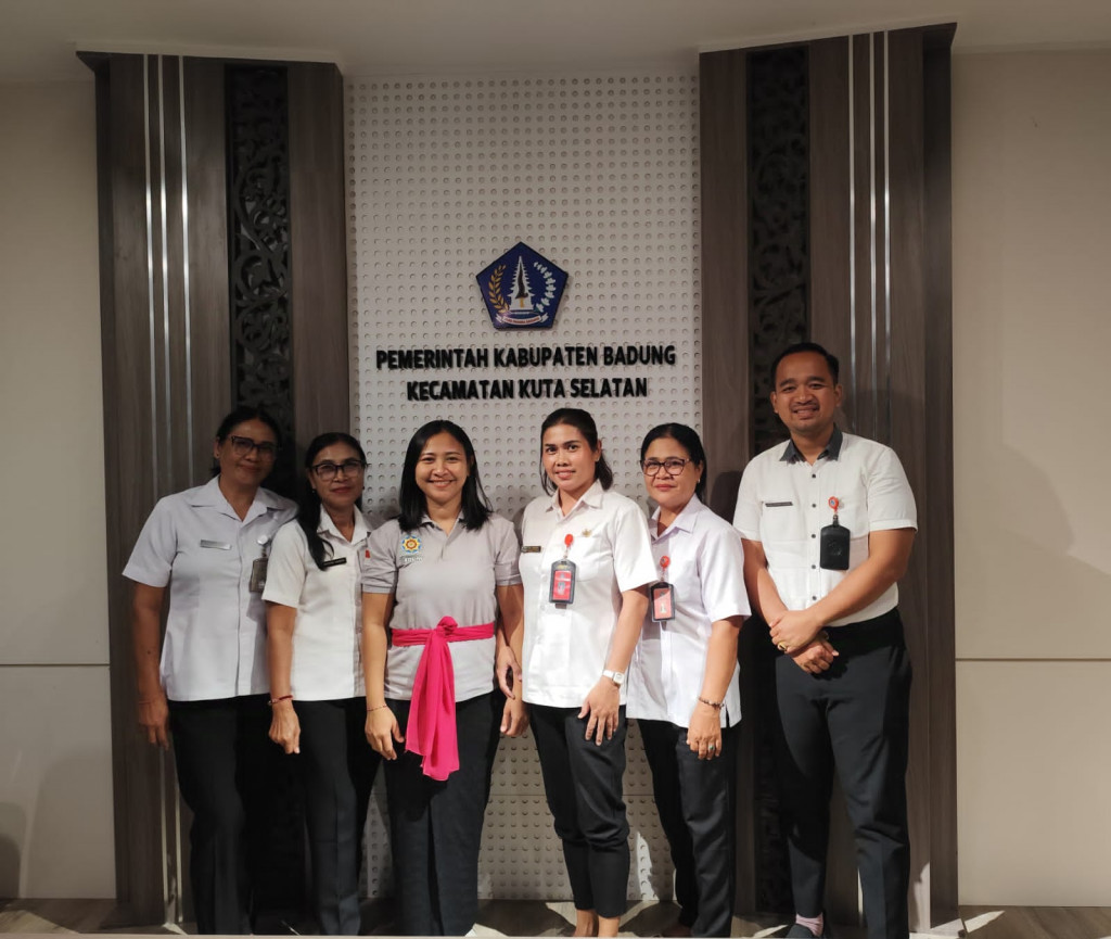 Pelaksanaan Monitoring dan Evaluasi dari Bagian Kerjasama Setda Kabupaten Badung tentang Pelaksanaan Kerjasama dengan Fakultas Pertanian Universitas Udayana dengan Kecamatan Kuta Selatan pemanfaatan Taman Kehayati Taman Gumi Banten