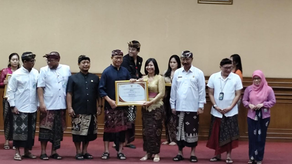 Kecamatan Kuta Selatan meraih Peringkat 1 dalam Penganugerahan Paritrana 2024 Kategori Kecamatan Dengan Cakupan Kepesertaan Jaminan Sosial Ketenagakerjaan Tertinggi, yang dilaksanakan oleh Dinas Perindustrian dan Ketenagakerjaan Kabupaten Badung.